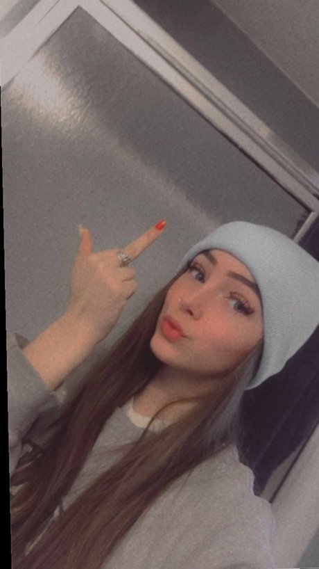 Naakte gelekte OnlyFans-foto van Montanashykes