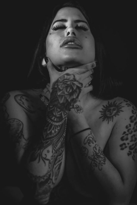 Naakte gelekte OnlyFans-foto van Ashley Fox