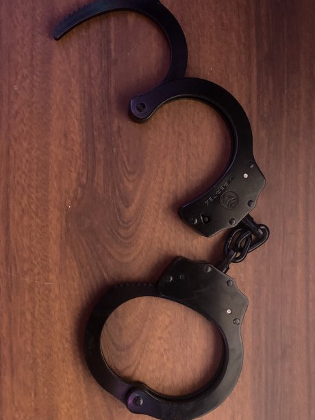 Naakte gelekte OnlyFans-foto van Mistress And Brat