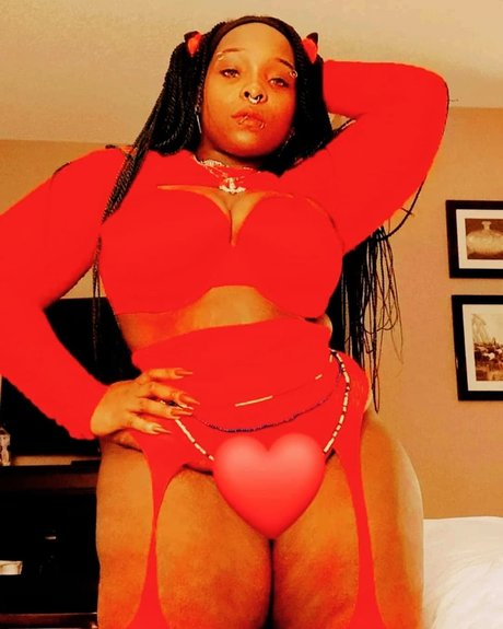 Gothickitty95