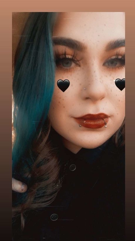 Naakte gelekte OnlyFans-foto van Miss Danae