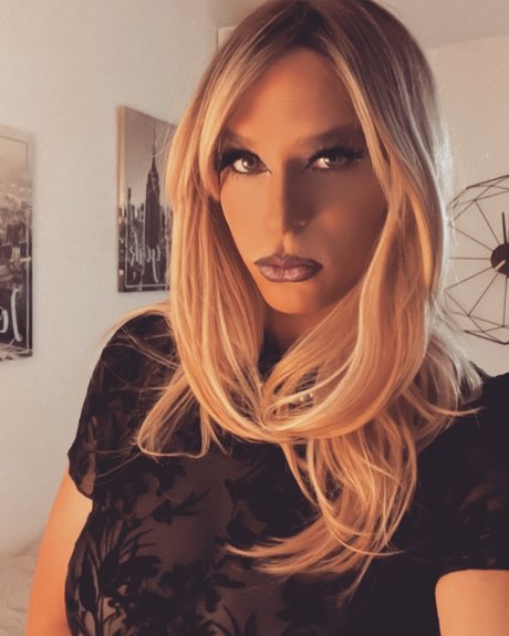 Naakte gelekte OnlyFans-foto van Miss Mantis