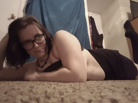 Naakte gelekte OnlyFans-foto van Catti B