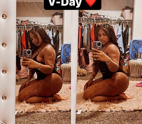 Naakte gelekte OnlyFans-foto van Nalani Dior