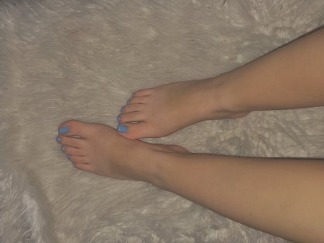 Naakte gelekte OnlyFans-foto van Nala Footie