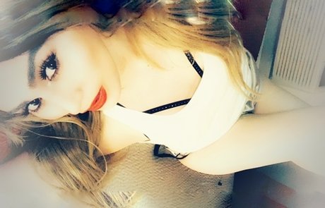 Naakte gelekte OnlyFans-foto van Nahhdee Kitty