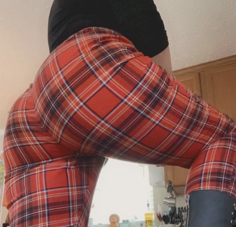 Naakte gelekte OnlyFans-foto van Erin