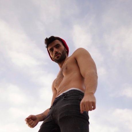 Naakte gelekte OnlyFans-foto van Muh