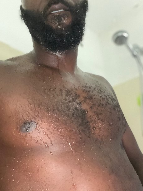 Naakte gelekte OnlyFans-foto van Mrkey