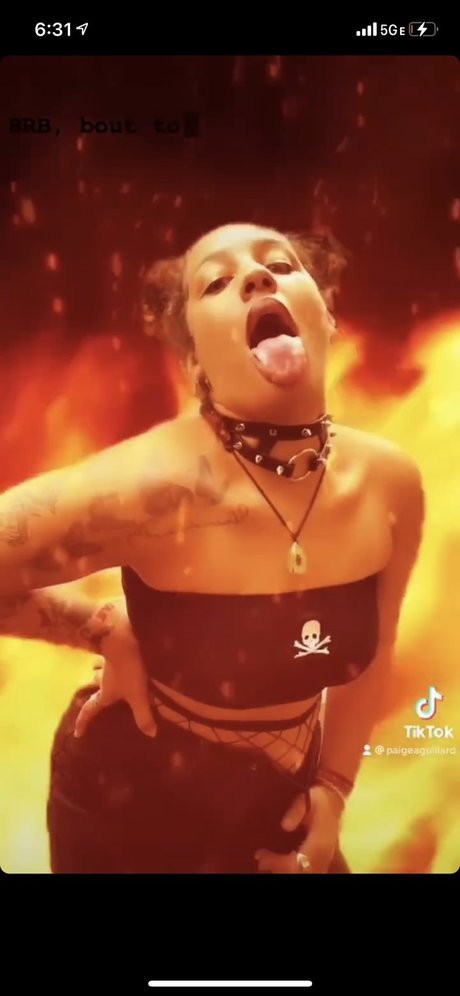 Naakte gelekte OnlyFans-foto van Wicked Princess