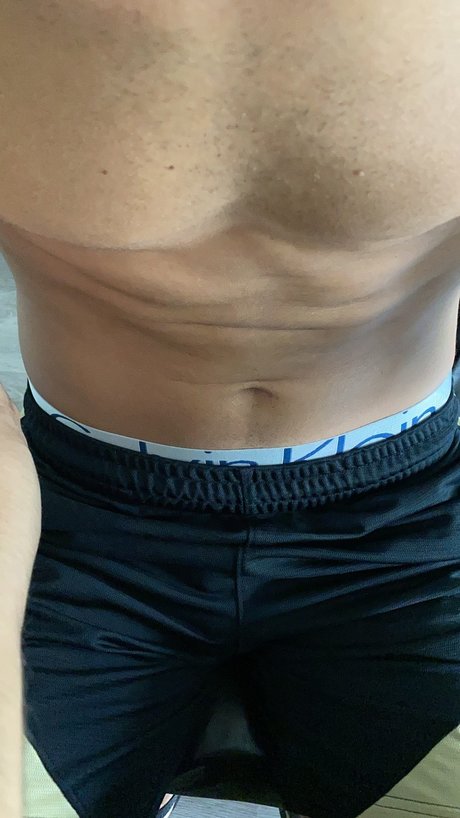Naakte gelekte OnlyFans-foto van Evandro Lopes