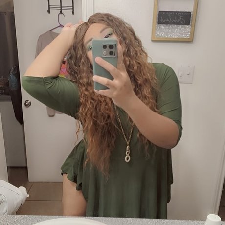 Naakte gelekte OnlyFans-foto van Nicole Avery