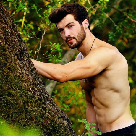 Naakte gelekte OnlyFans-foto van Nick Coleman