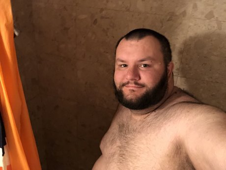 Naakte gelekte OnlyFans-foto van Newlife9999