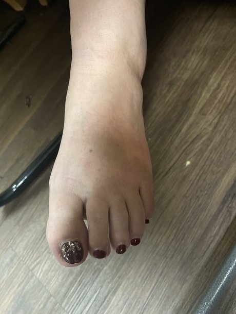 Naakte gelekte OnlyFans-foto van Nellie Jane
