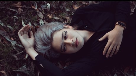 Naakte gelekte OnlyFans-foto van Neils God