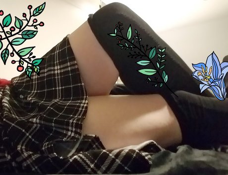 Naakte gelekte OnlyFans-foto van Naturethighs