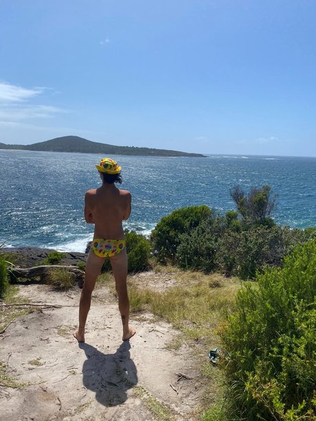 Naakte gelekte OnlyFans-foto van Nathan