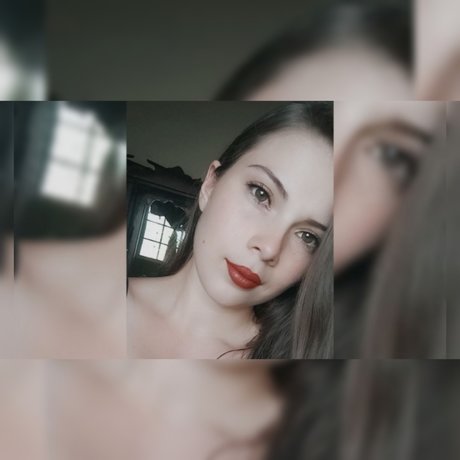 Naakte gelekte OnlyFans-foto van Any Math