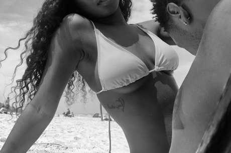 Naakte gelekte OnlyFans-foto van Hottiethotty