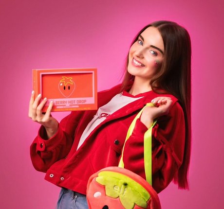 Naakte gelekte OnlyFans-foto van Loserfruit
