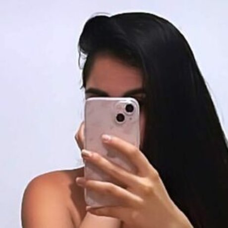 Naakte gelekte OnlyFans-foto van Sweetpinnk1