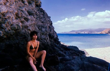 Naakte gelekte OnlyFans-foto van Anna Castillo