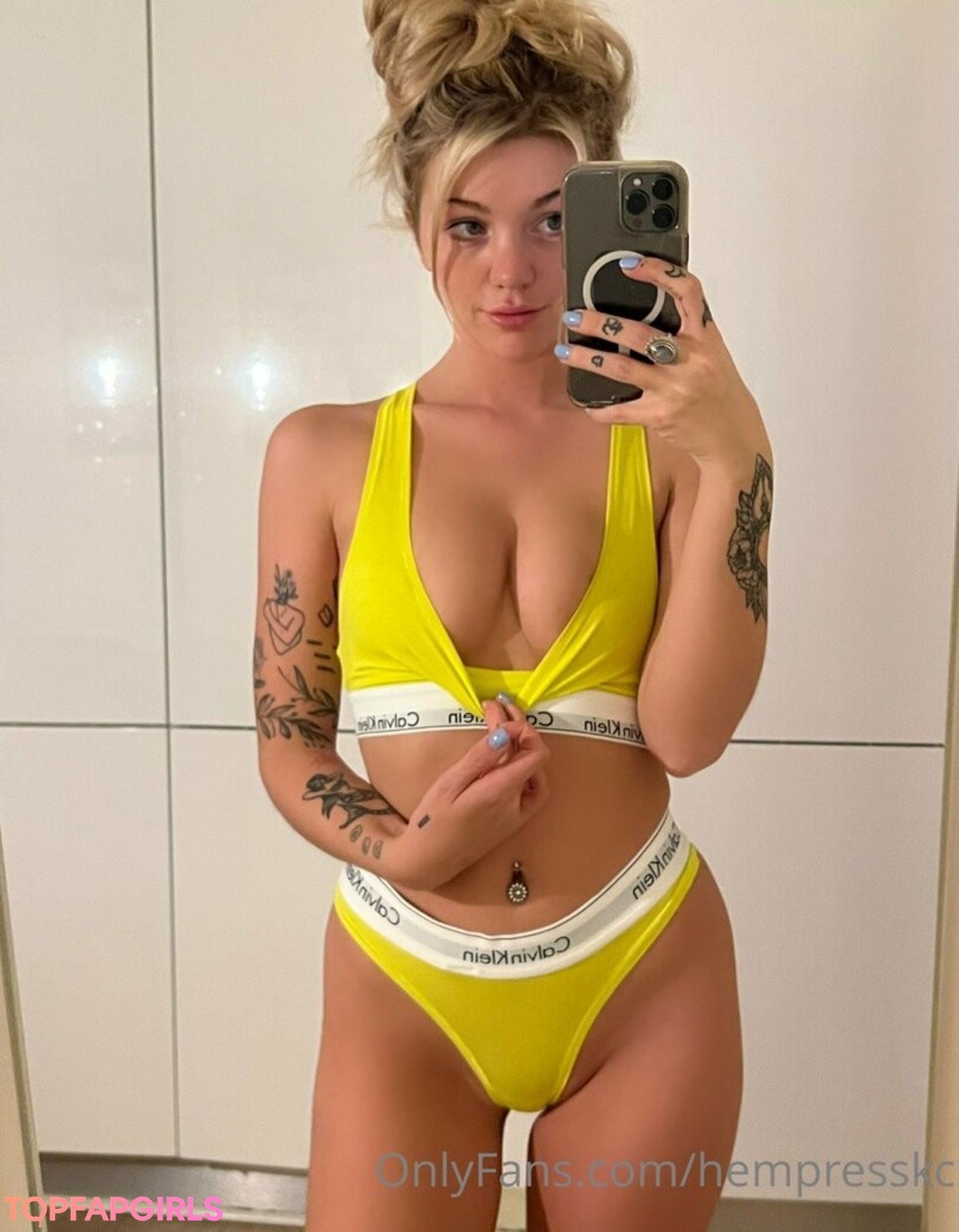 Naakte gelekte OnlyFans-foto van Hempresskc #1758