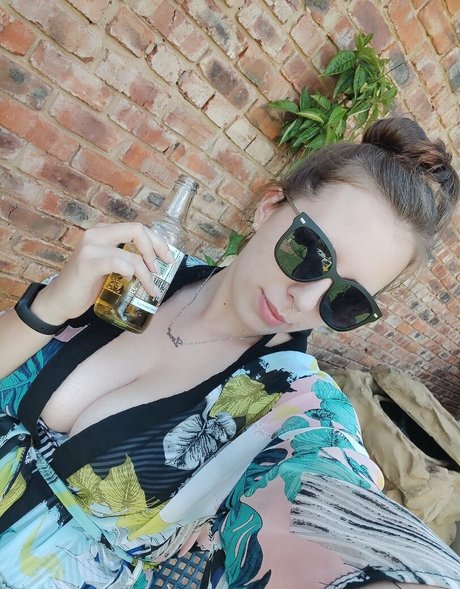 Naakte gelekte OnlyFans-foto van Forbiddenamara