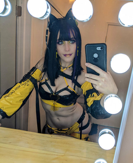 Naakte gelekte OnlyFans-foto van Bamzycosplay