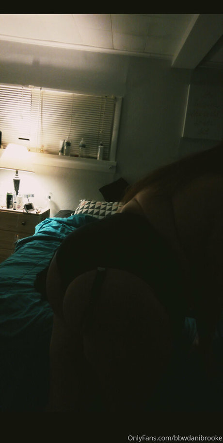Naakte gelekte OnlyFans-foto van Bbwdbrooke