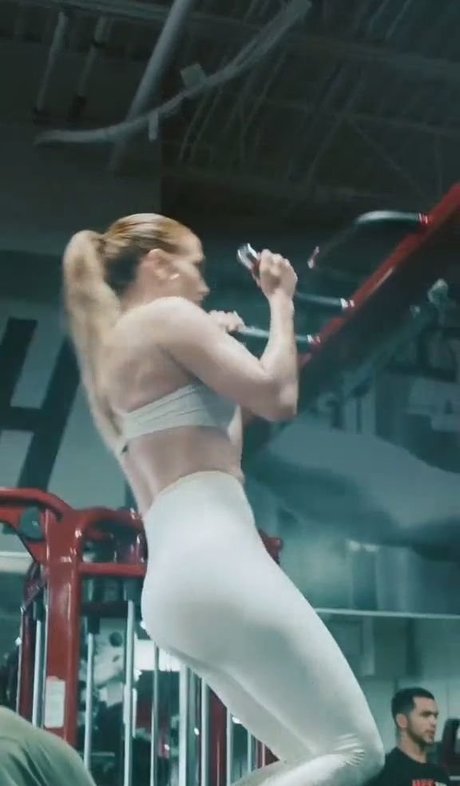 Naakte gelekte OnlyFans-foto van Jennifer Lopez