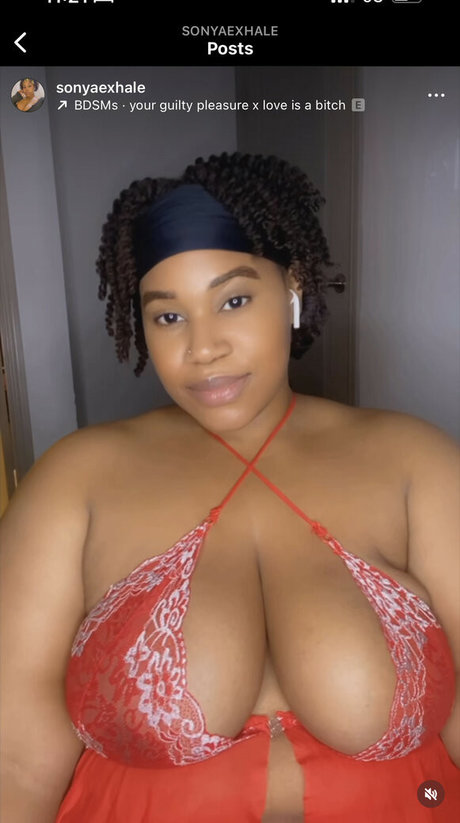 Naakte gelekte OnlyFans-foto van Contentisland Bbw