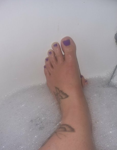 Naakte gelekte OnlyFans-foto van Mystickitty90
