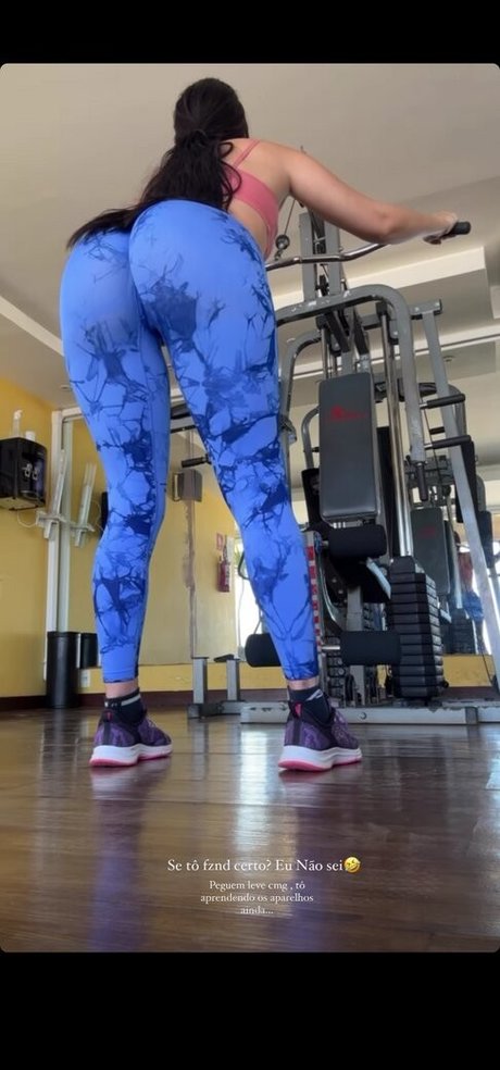 Naakte gelekte OnlyFans-foto van Brenda Vitoria