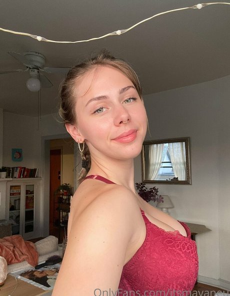 Naakte gelekte OnlyFans-foto van Mayaruefree