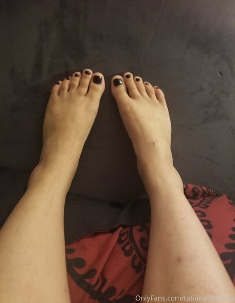 Naakte gelekte OnlyFans-foto van Annieallanpoe