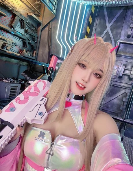 Naakte gelekte OnlyFans-foto van Arisa Cosplay