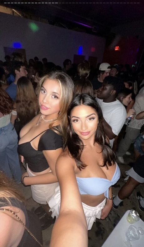 Naakte gelekte OnlyFans-foto van Sami Brielle