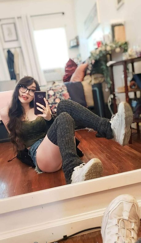 Naakte gelekte OnlyFans-foto van Xxxbrinni