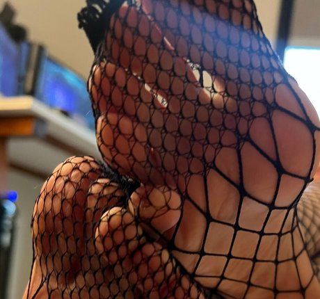 Naakte gelekte OnlyFans-foto van Sasa