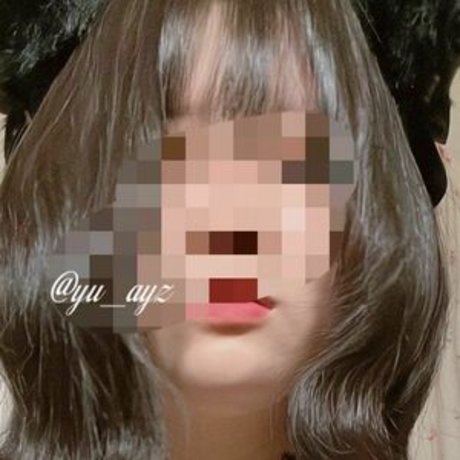 Naakte gelekte OnlyFans-foto van Yuayz