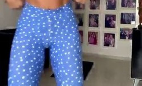 Naakte gelekte OnlyFans-foto van Kelly Key