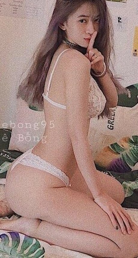 Naakte gelekte OnlyFans-foto van Lebong95