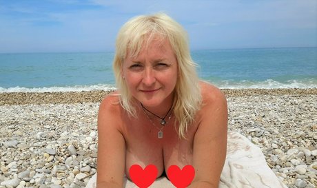 Naakte gelekte OnlyFans-foto van Monicutex2