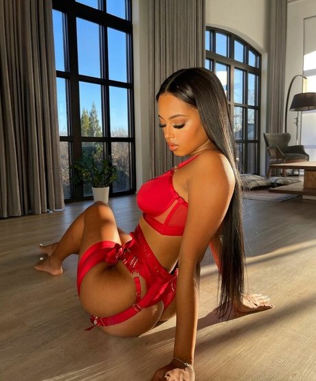 Naakte gelekte OnlyFans-foto van Jonica