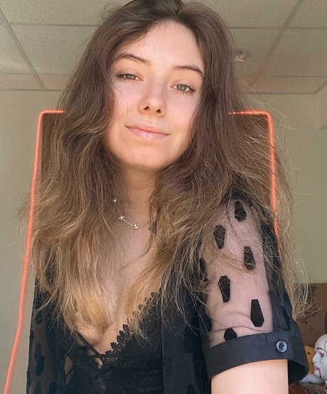 Naakte gelekte OnlyFans-foto van Cruelrice