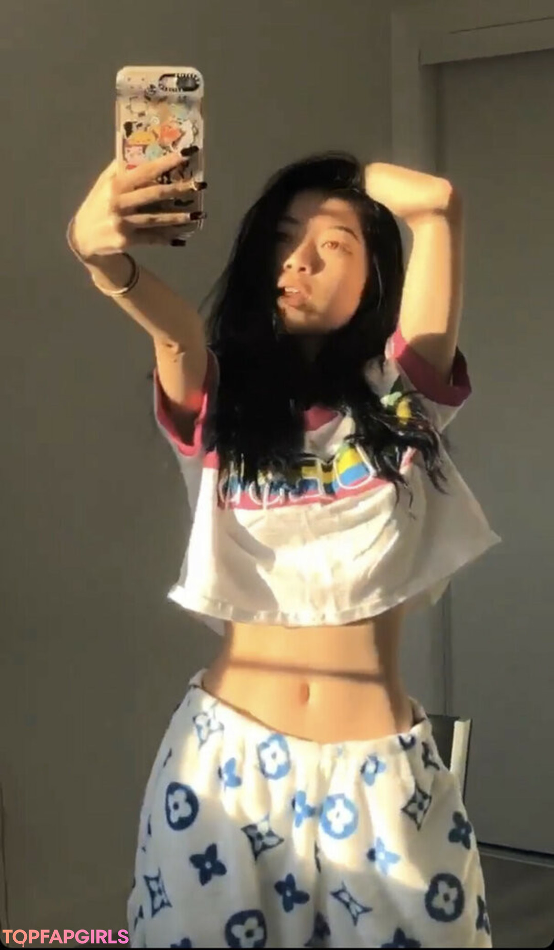 Naakte gelekte OnlyFans-foto van Fruitypoppin #206 Naakte gelekte OnlyFans-foto van Fruitypoppin #206