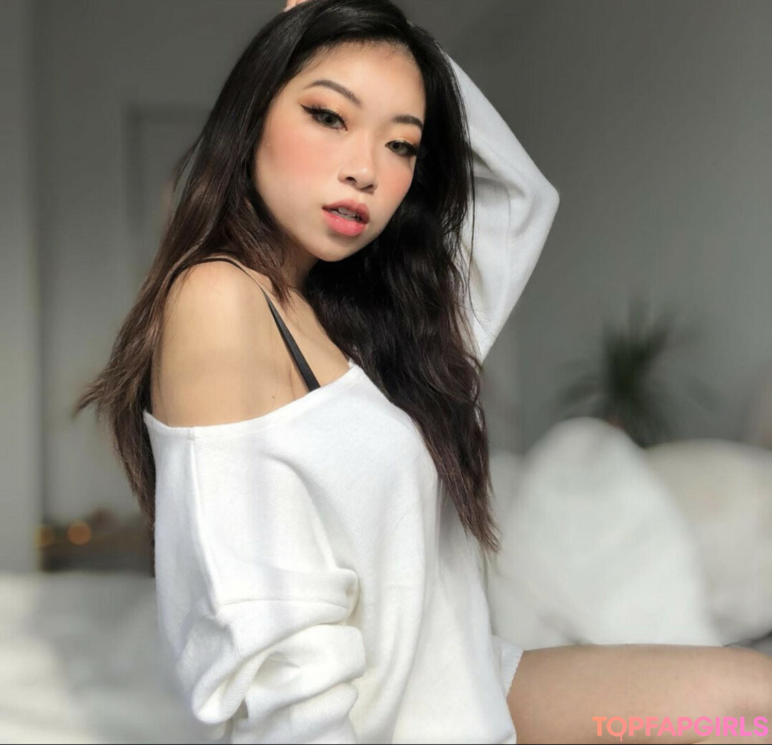 Naakte gelekte OnlyFans-foto van Fruitypoppin #207 Naakte gelekte OnlyFans-foto van Fruitypoppin #207