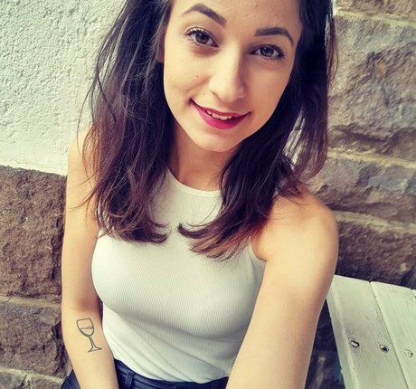 Naakte gelekte OnlyFans-foto van Szabolcsszatmarbereg